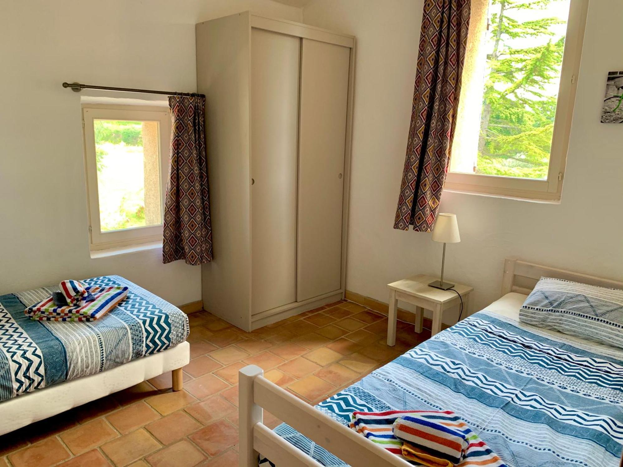 Bastide Du Buou Apartman Puyvert Szoba fotó